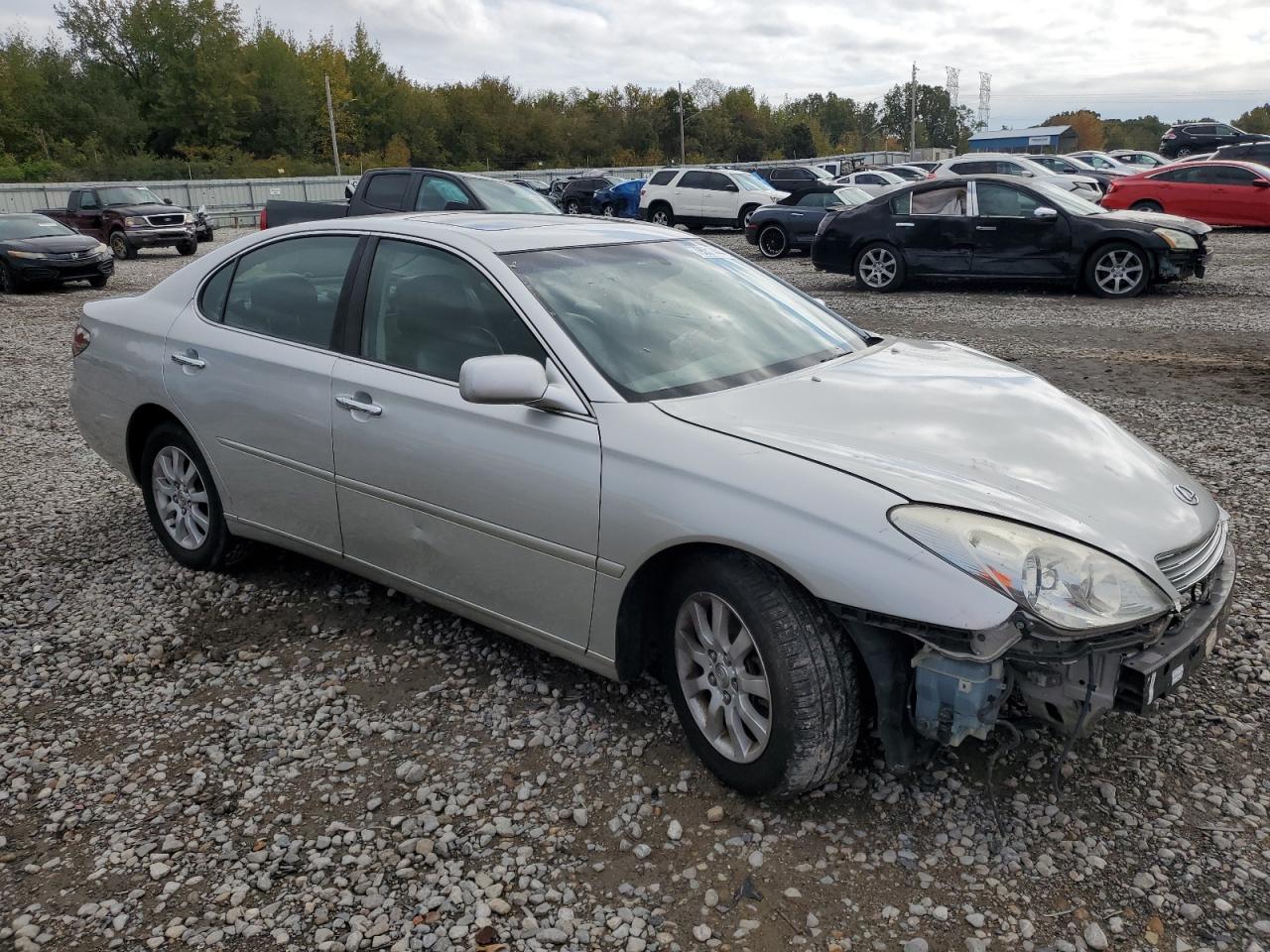 2004 Lexus ES - Image 4