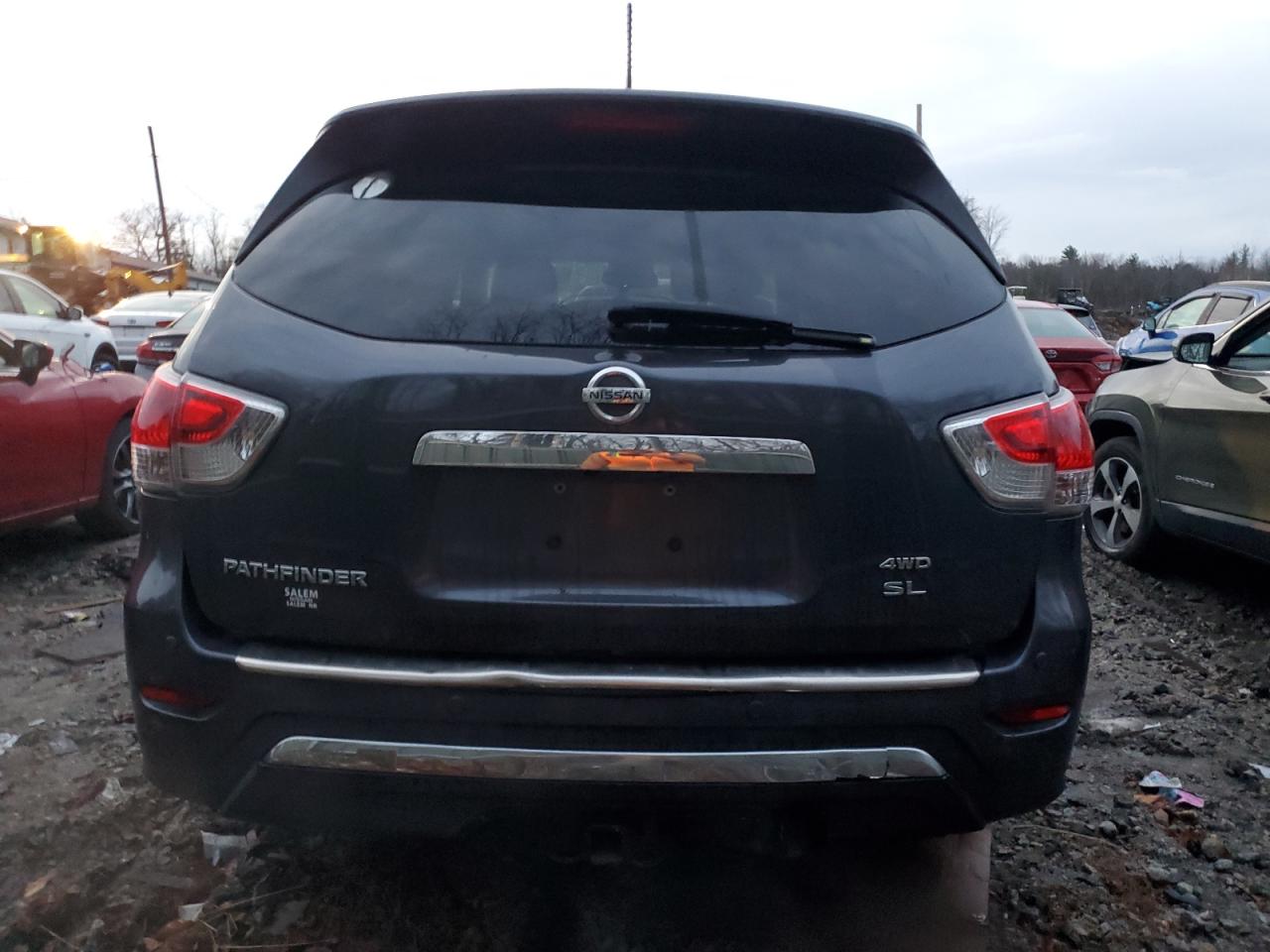 2014 Nissan Pathfinder S VIN: 5N1AR2MM8EC696577 Lot: 81951854