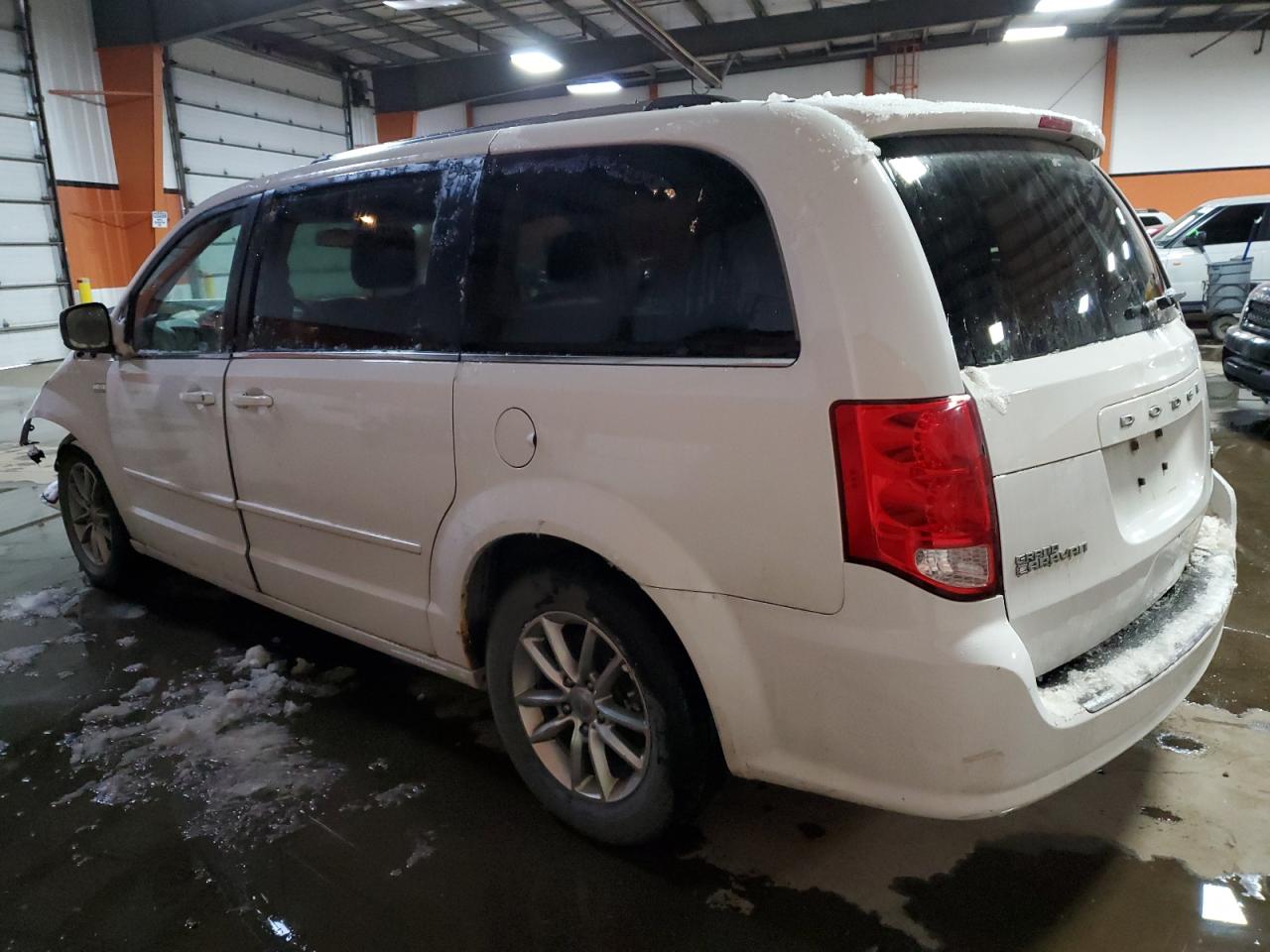 2014 Dodge Caravan - Image 2