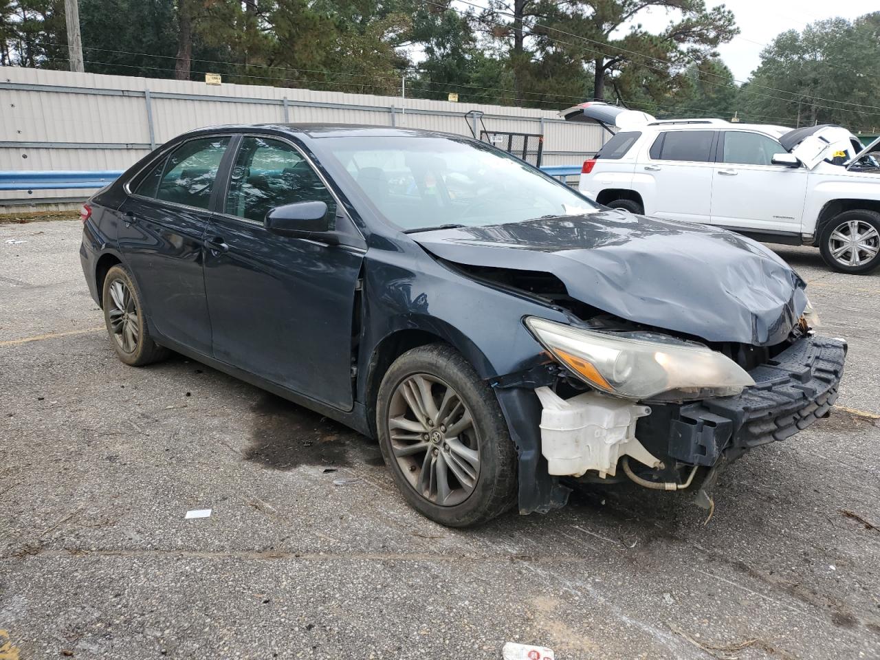 VIN 4T1BF1FK5GU211635 2016 TOYOTA CAMRY no.4