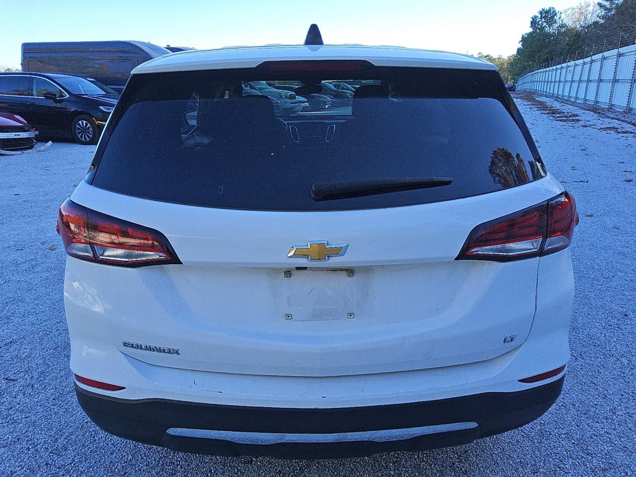2022 Chevrolet Equinox - Image 6