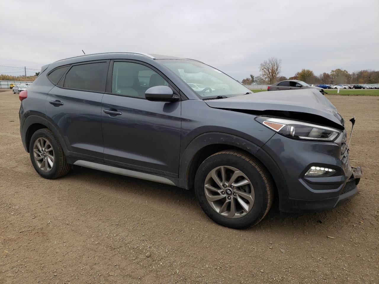 2017 Hyundai Tucson - Image 4