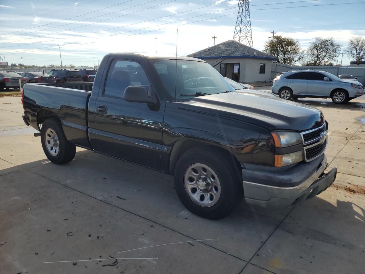 2007 Chevrolet Silverado - Image 4