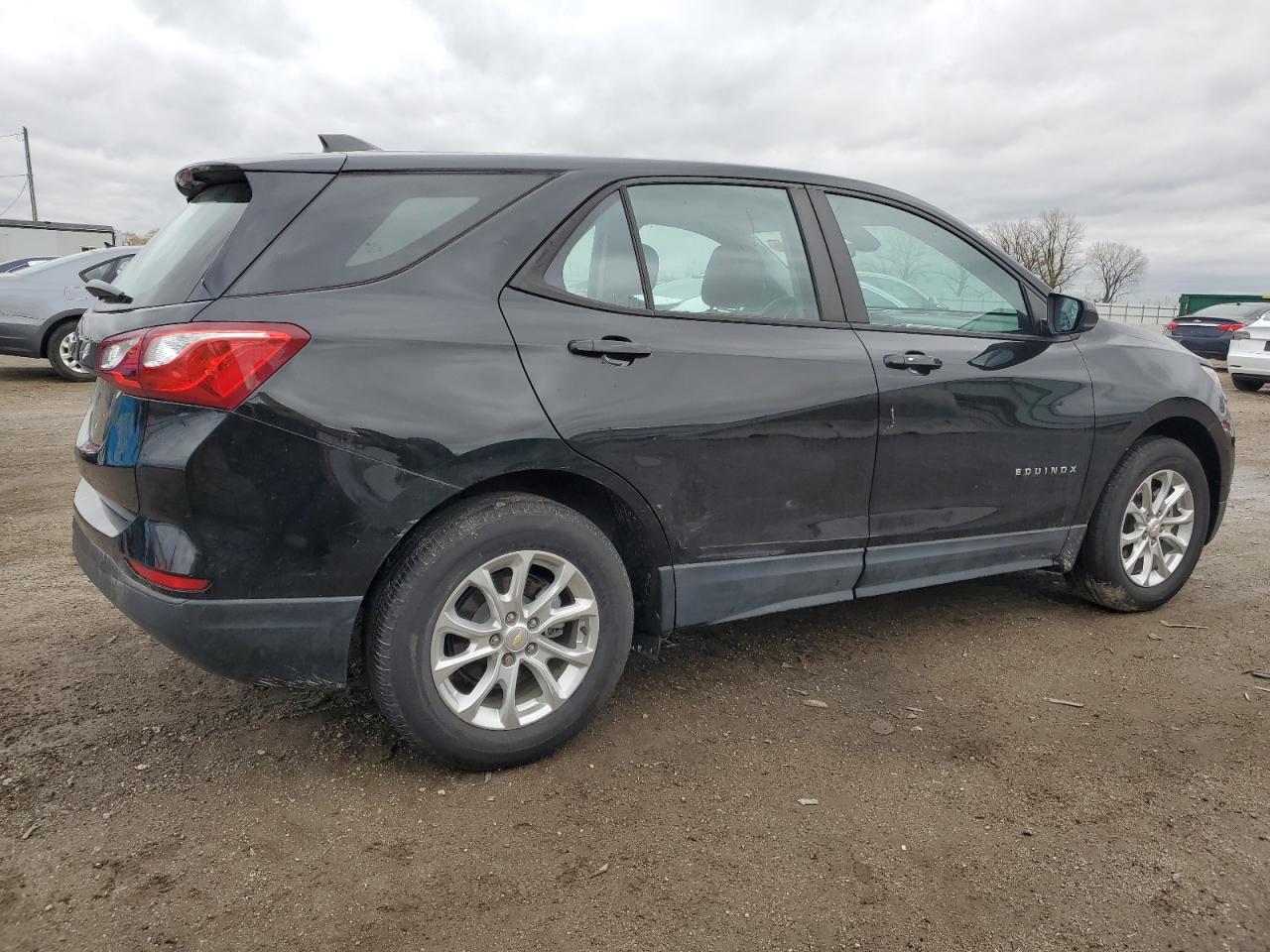 VIN 2GNAXHEV2M6142891 2021 CHEVROLET EQUINOX no.3