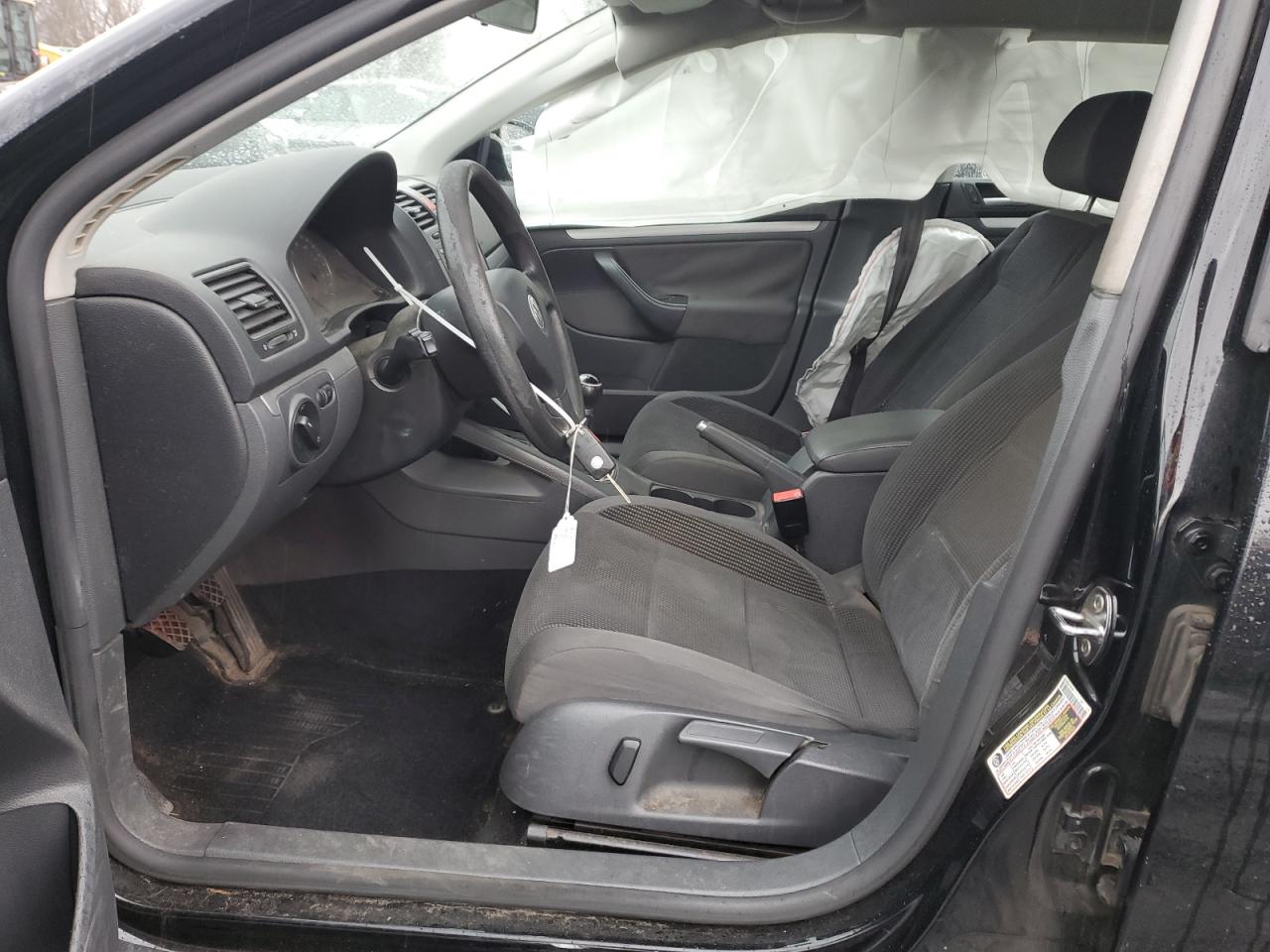 2009 Volkswagen Jetta - Image 7