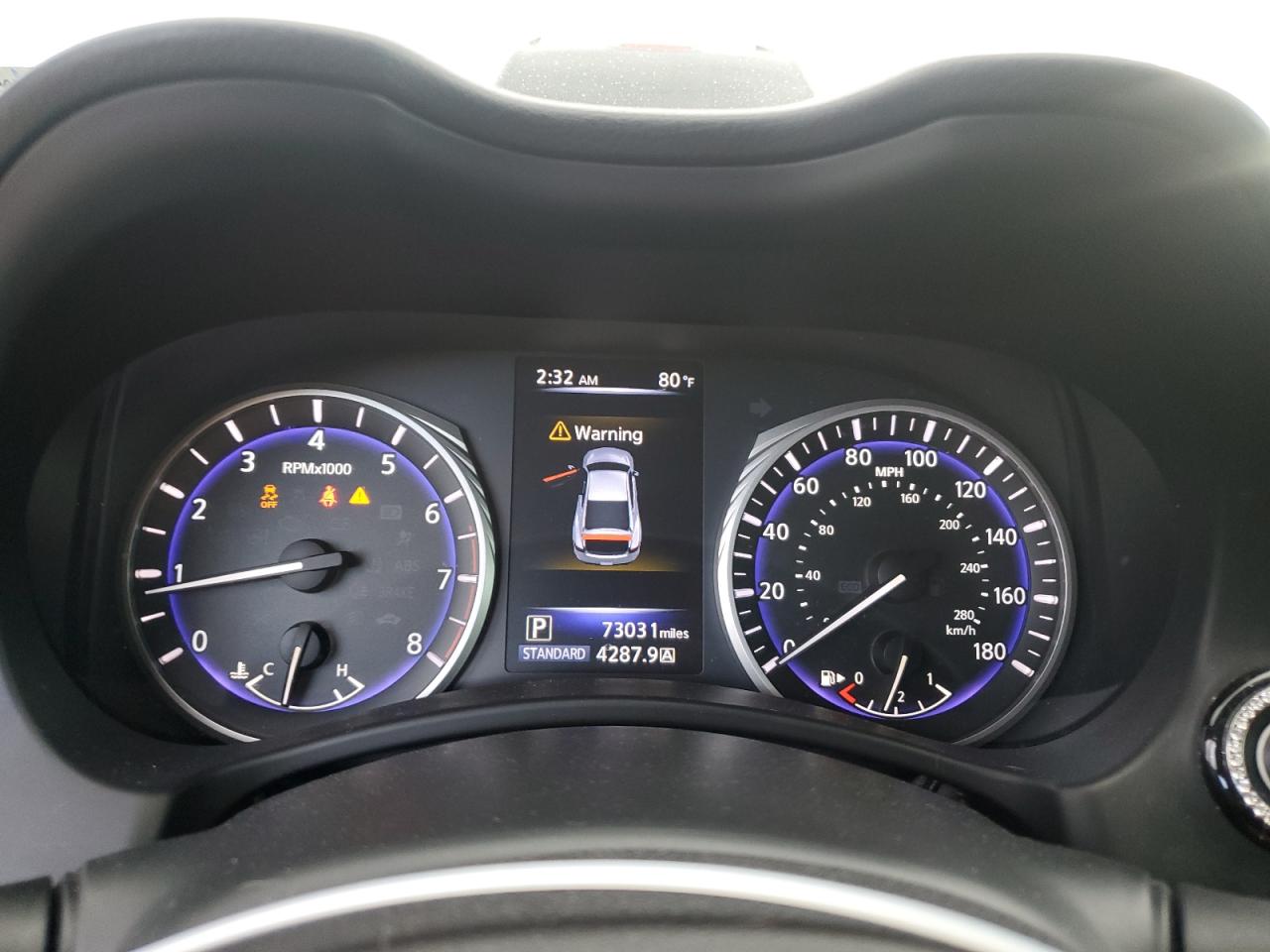 2018 Infiniti Q60 - Image 9