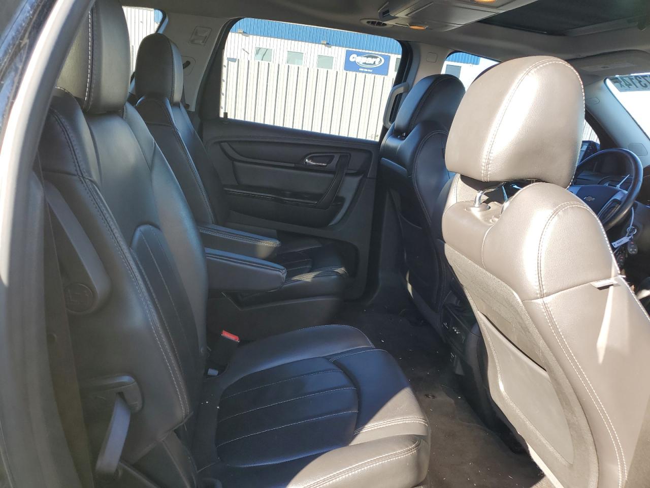 2016 Chevrolet Traverse - Image 11