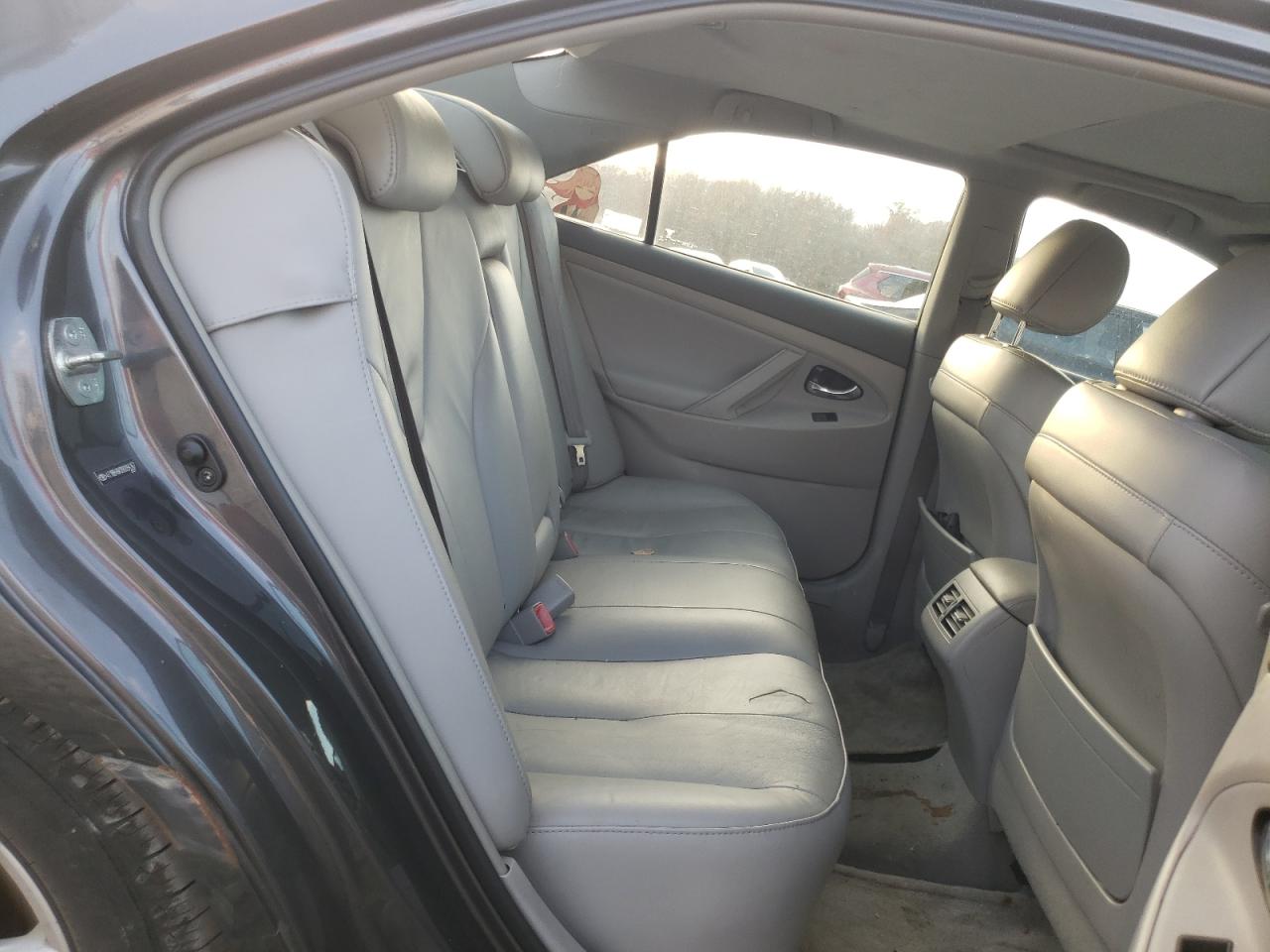 2009 Toyota Camry - Image 10