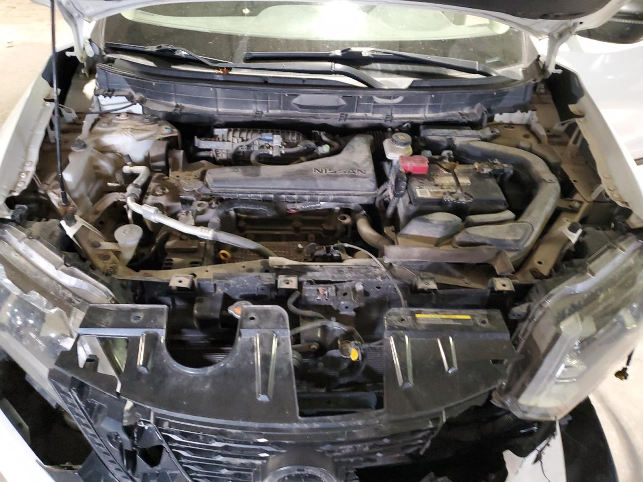2017 Nissan Rogue - Image 14