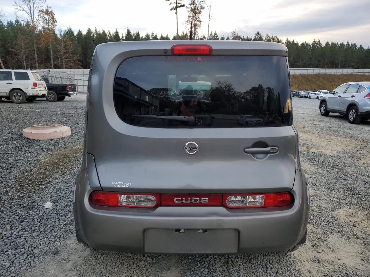 2010 Nissan Cube - Image 6