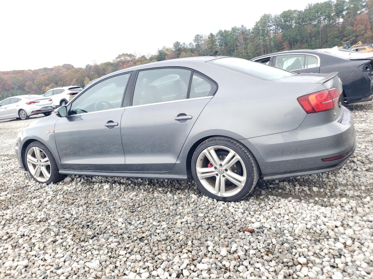 2016 Volkswagen Jetta - Image 2
