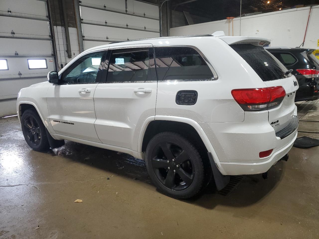 2014 Jeep Grand Cherokee - Image 2