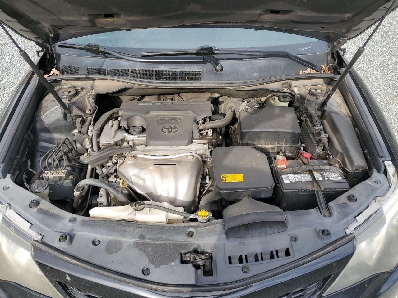 2014 Toyota Camry - Image 11