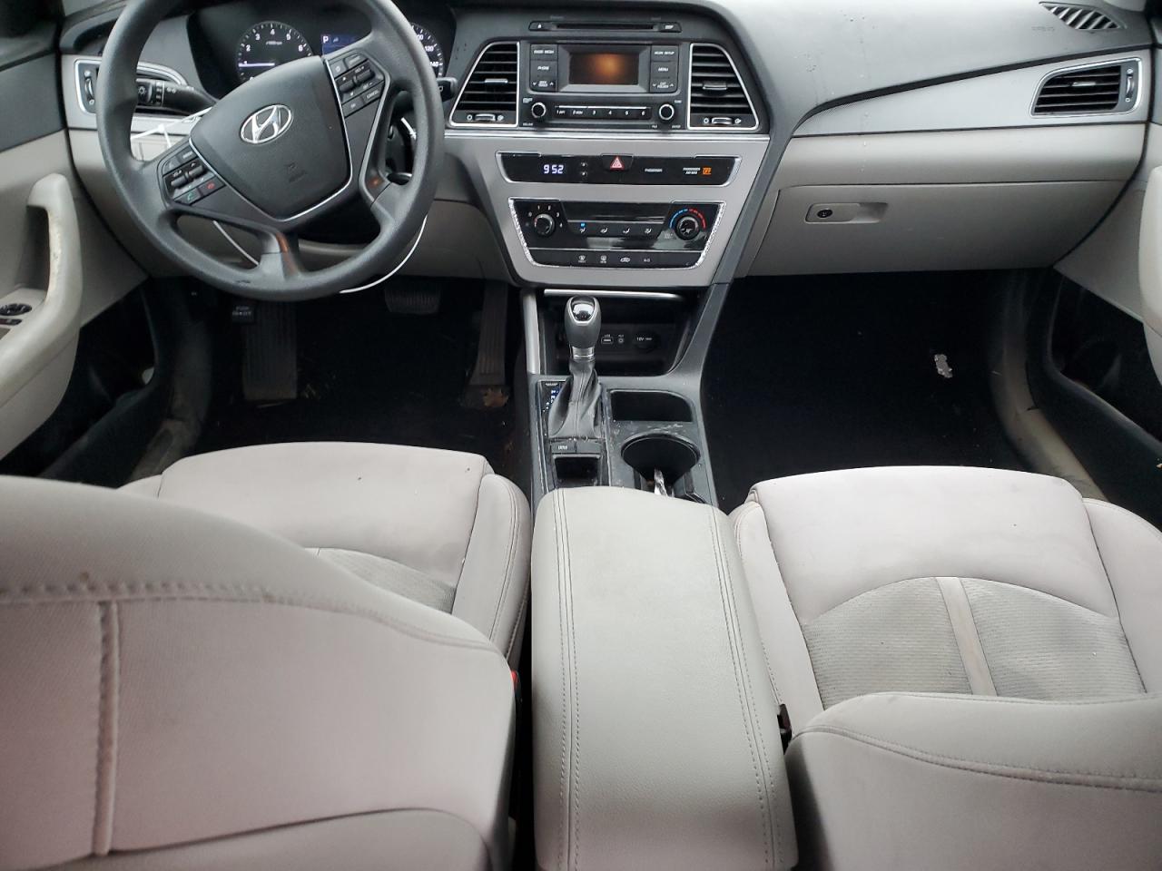 2017 Hyundai Sonata - Image 8