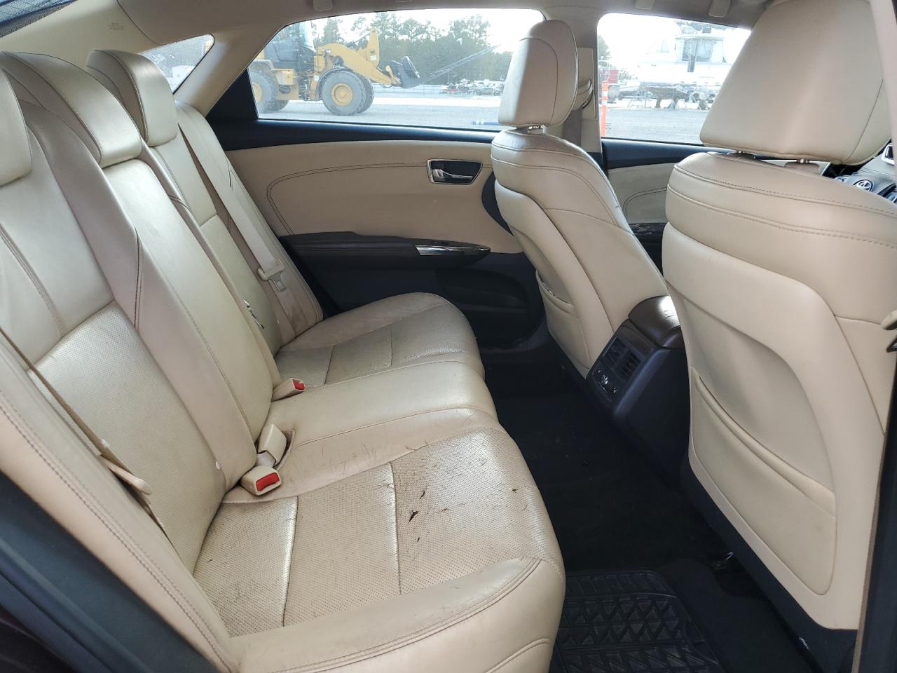 2014 Toyota Avalon - Image 10