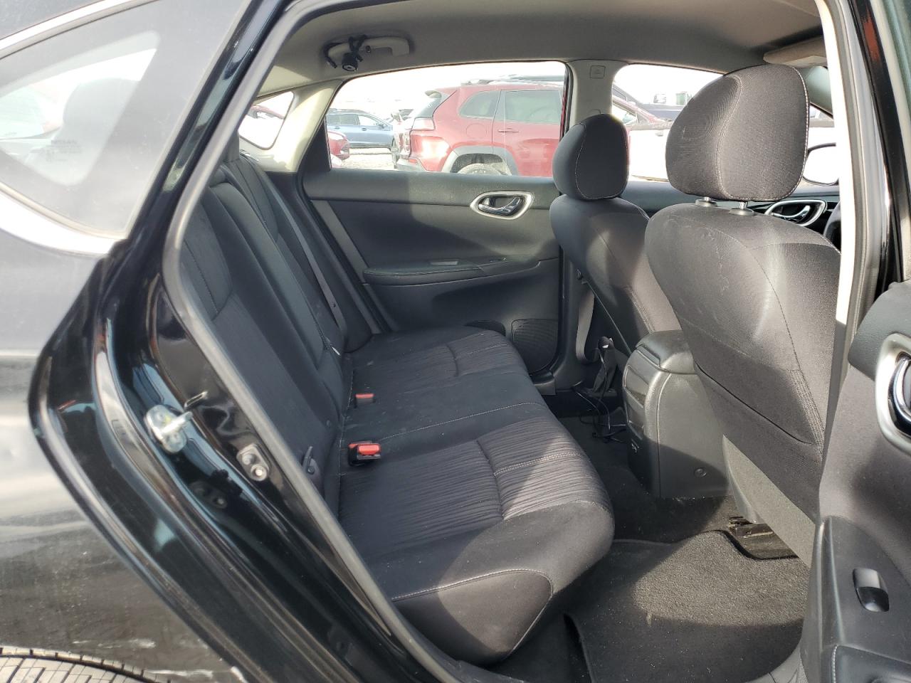 2017 Nissan Sentra - Image 10