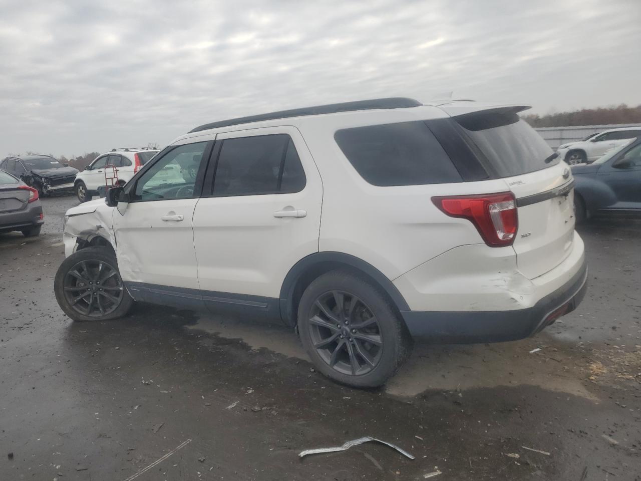 2017 Ford Explorer - Image 2