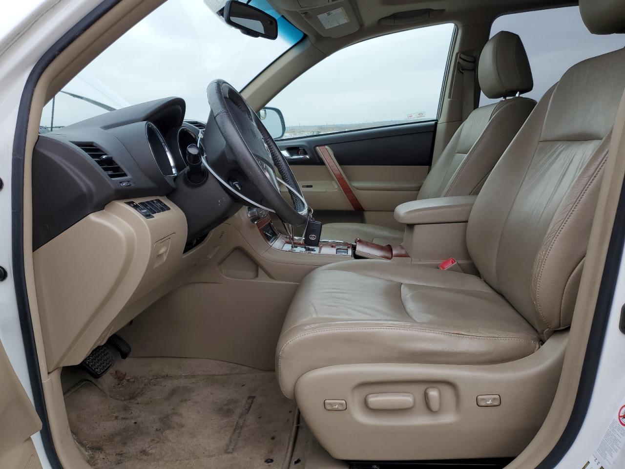 2010 Toyota Highlander - Image 7
