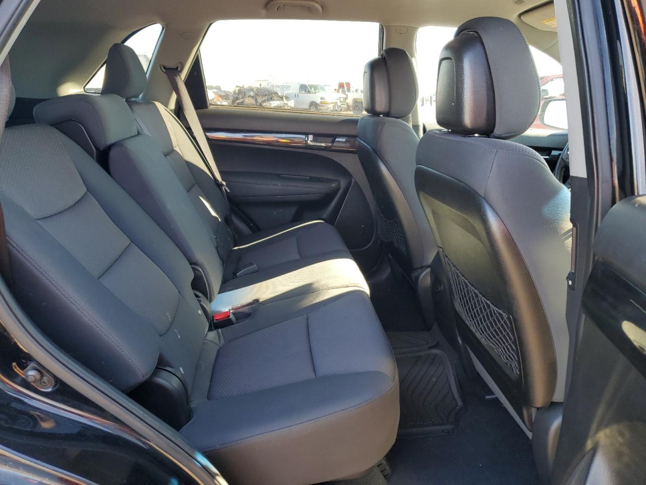 2012 Kia Sorento - Image 10