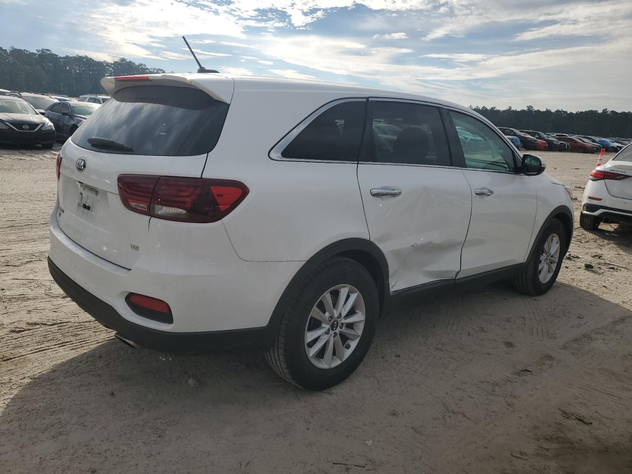 2019 Kia Sorento - Image 3