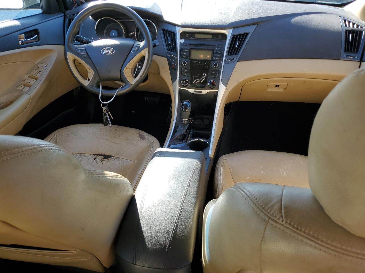 2013 Hyundai Sonata - Image 8