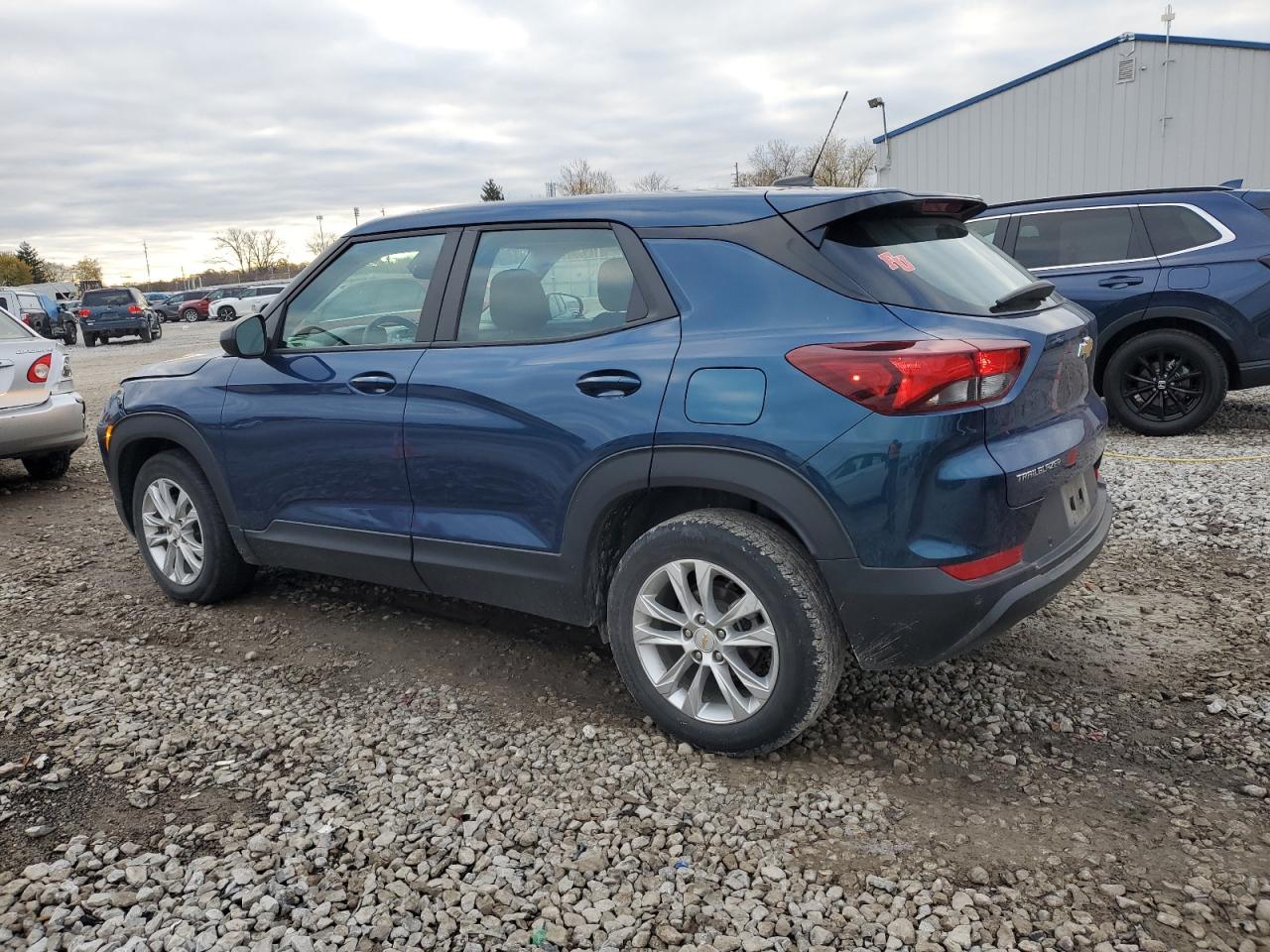 2021 Chevrolet TrailBlazer - Image 2