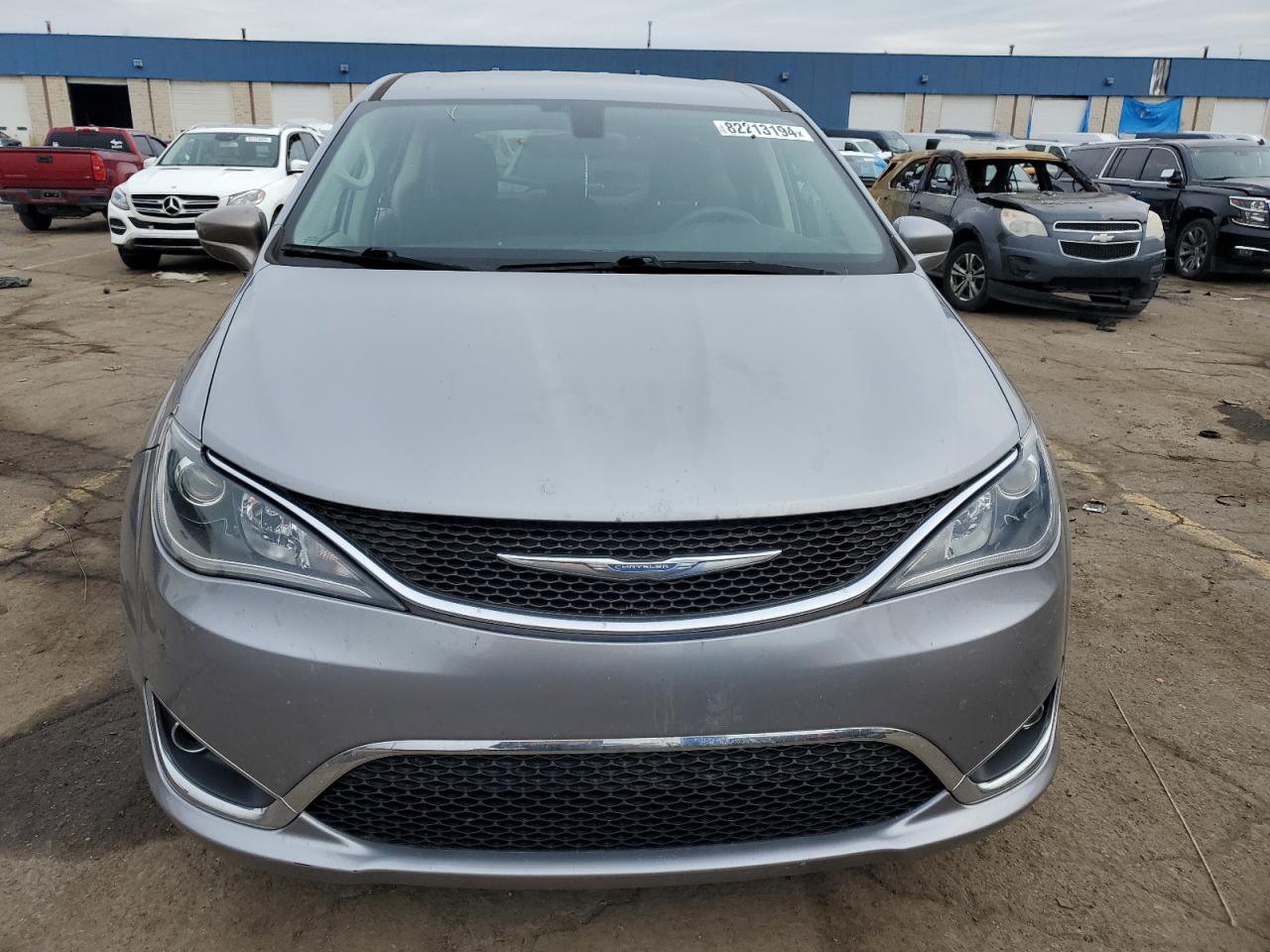 VIN 2C4RC1FG7JR125870 2018 CHRYSLER PACIFICA no.5