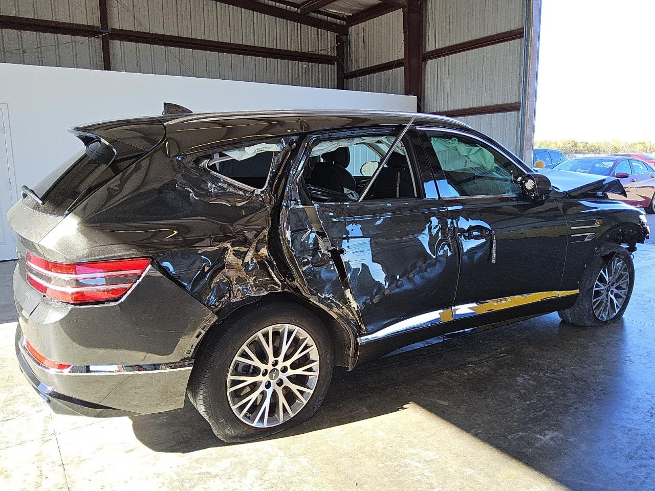 2024 Genesis GV80 - Image 3