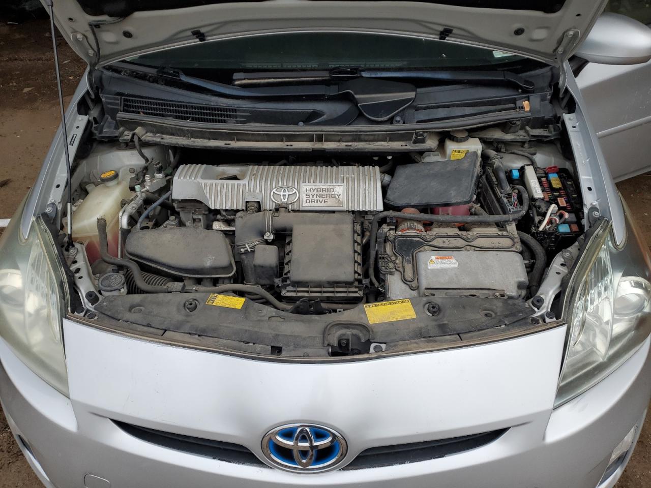 2010 Toyota Prius - Image 11