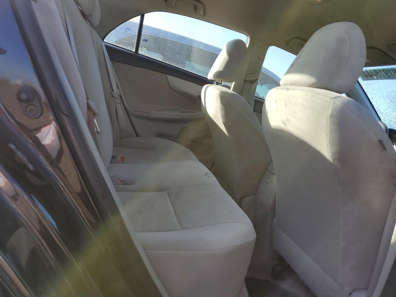 2011 Toyota Corolla Base VIN: JTDBU4EE0B9140993 Lot: 81918444