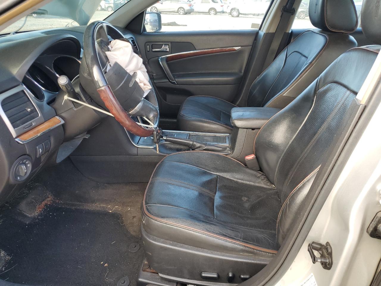 2010 Lincoln MKZ - Image 7