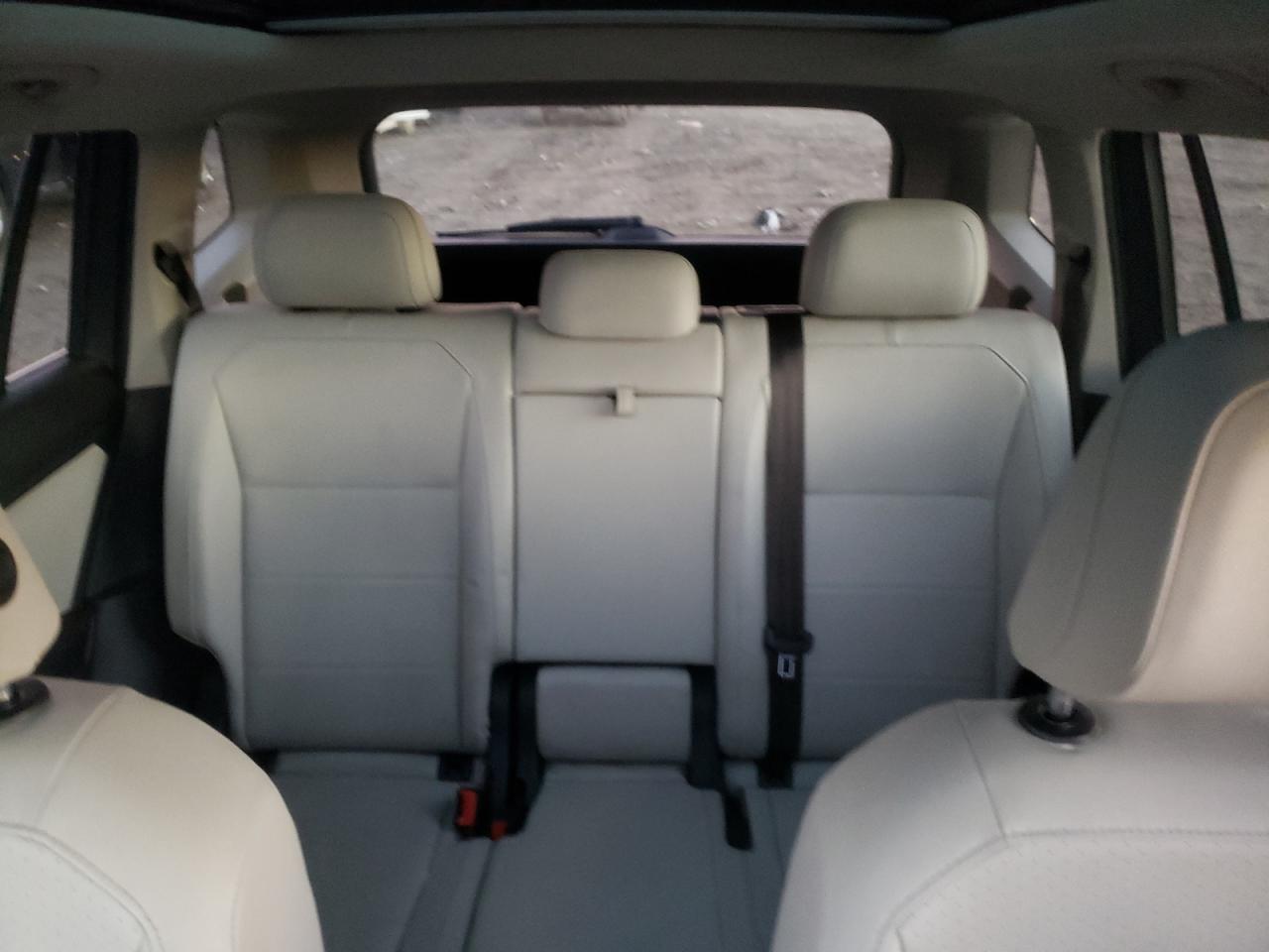 2021 Volkswagen Tiguan - Image 10