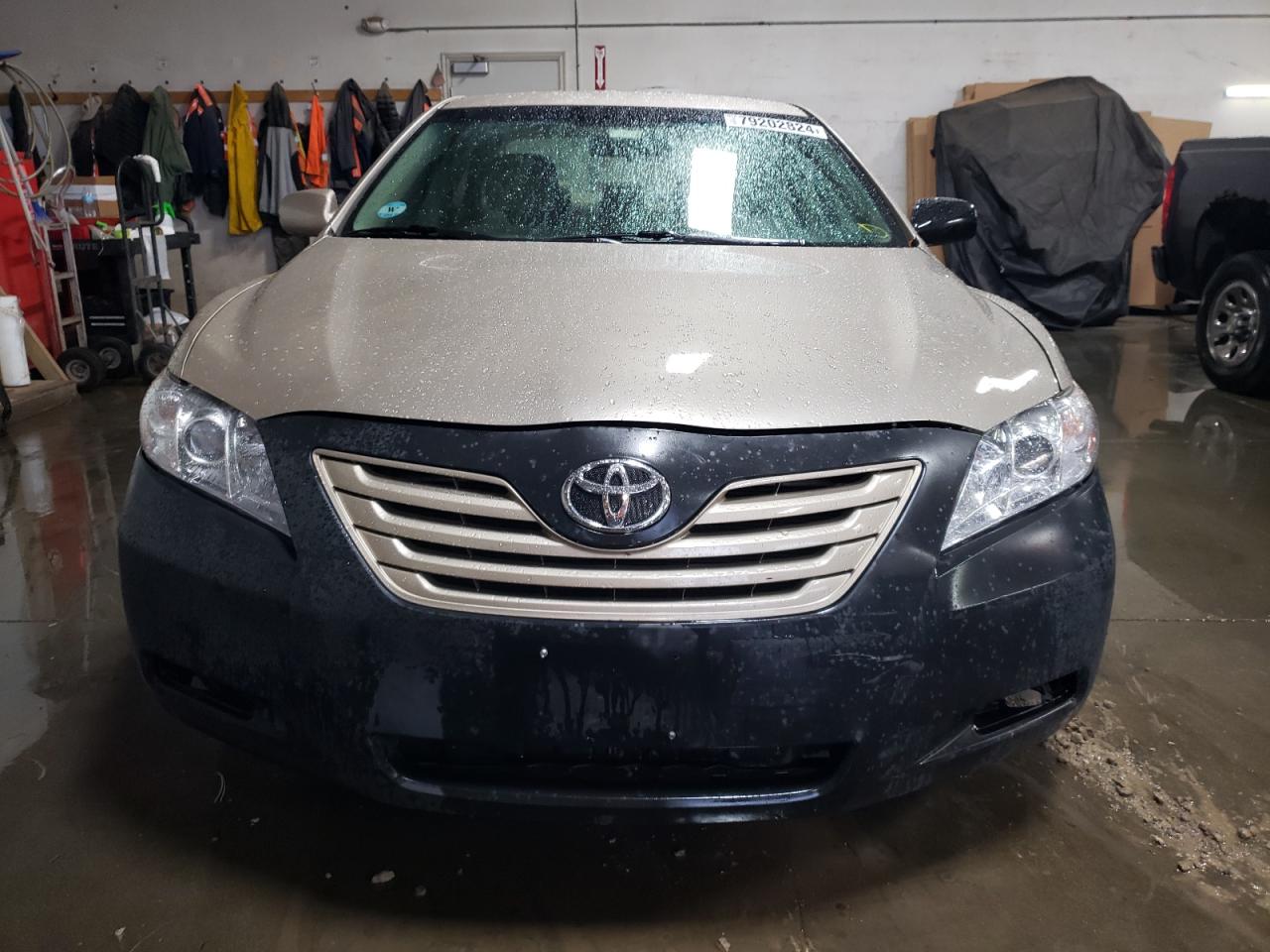2009 Toyota Camry - Image 5
