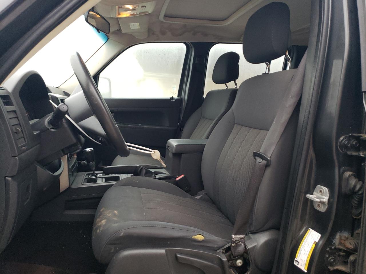 2011 Jeep Liberty (North America) - Image 7