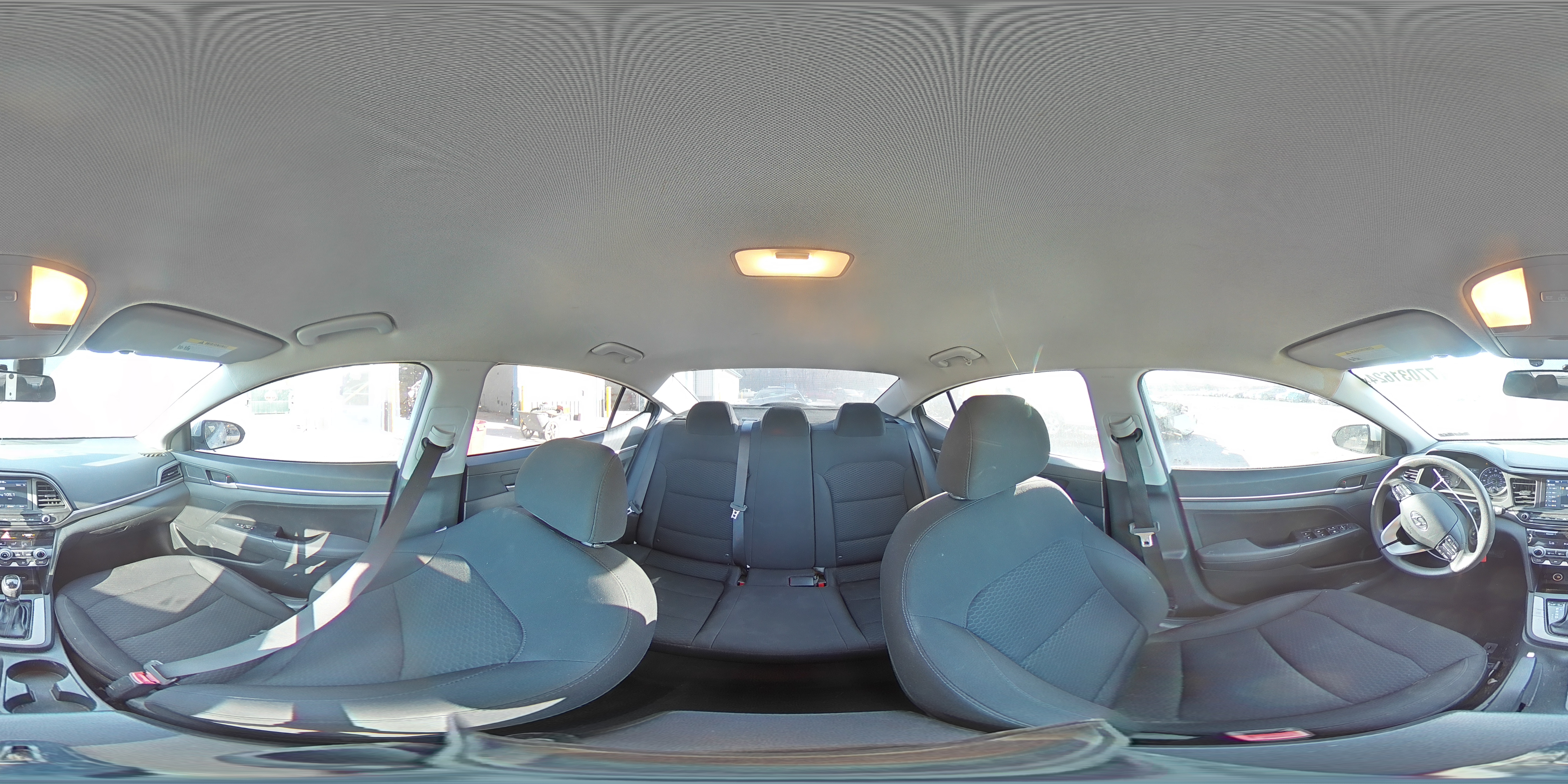 2020 Hyundai Elantra - Image 14