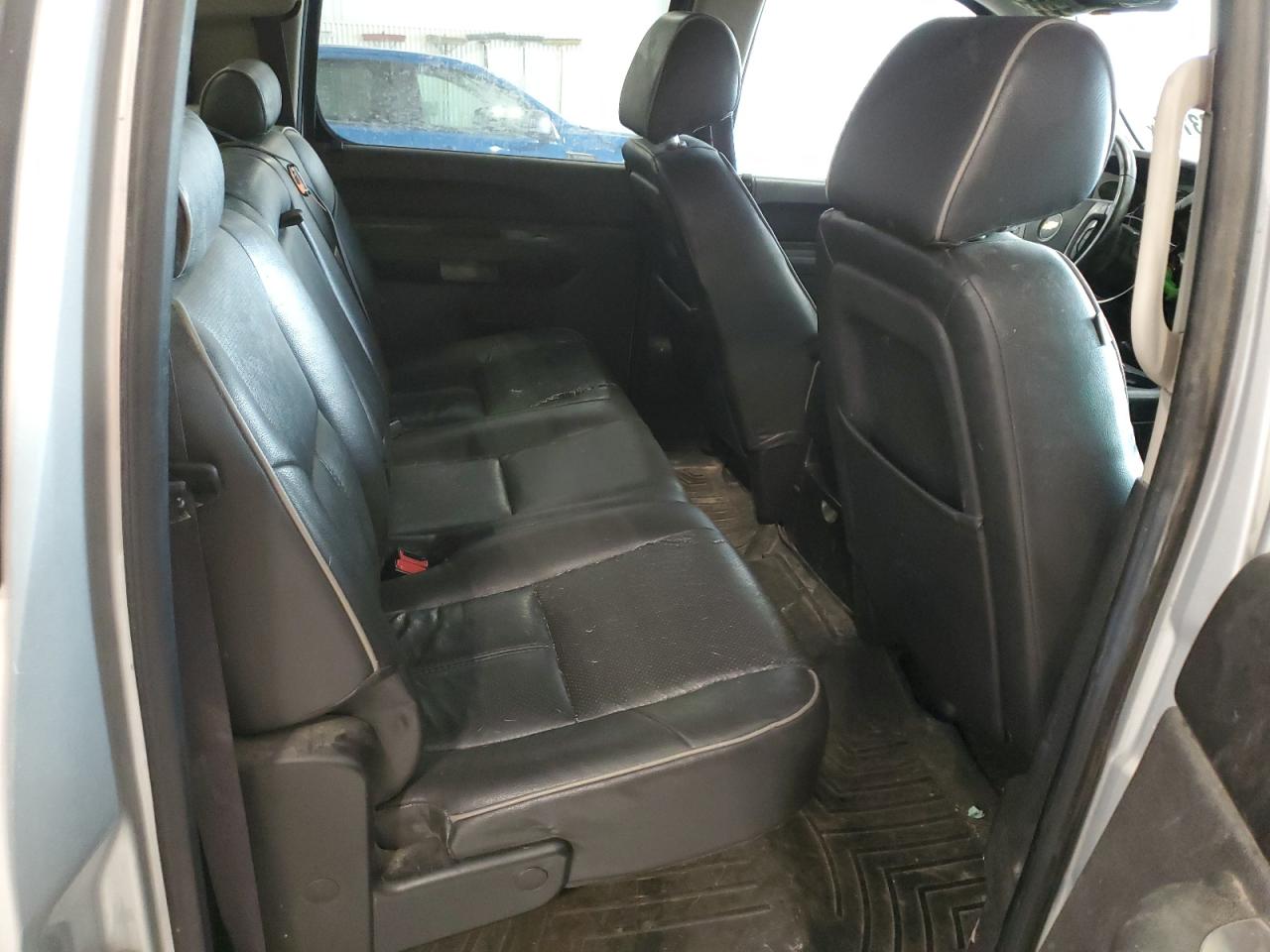 2013 Chevrolet Silverado - Image 10