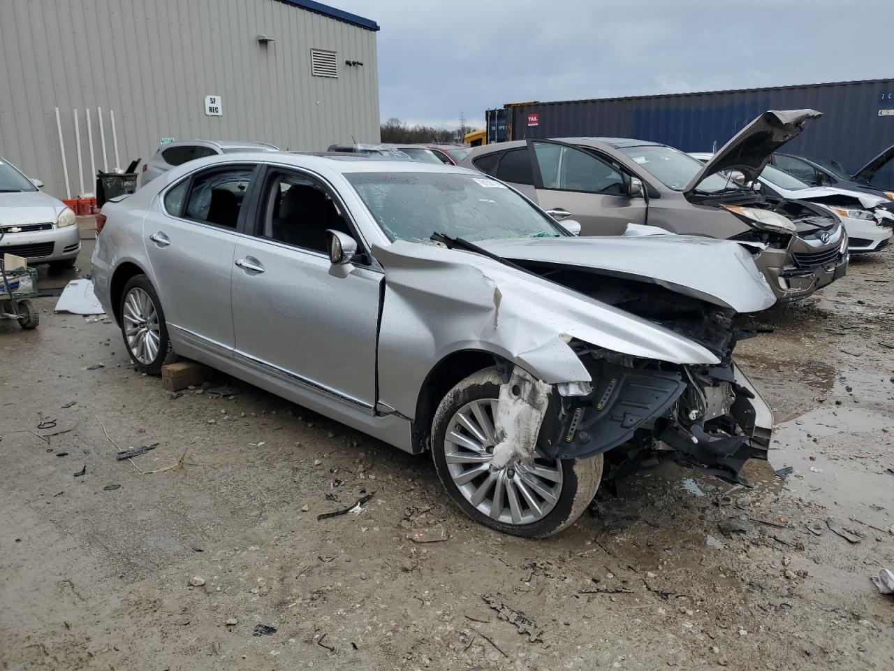 VIN JTHCL5EF7F5024949 2015 LEXUS LS460 no.4