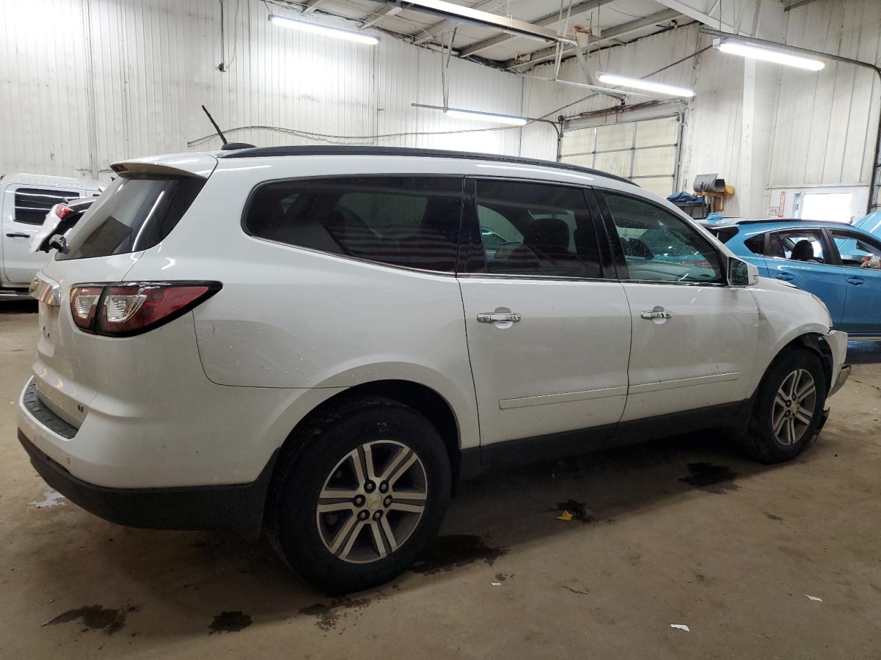 2017 Chevrolet Traverse - Image 3
