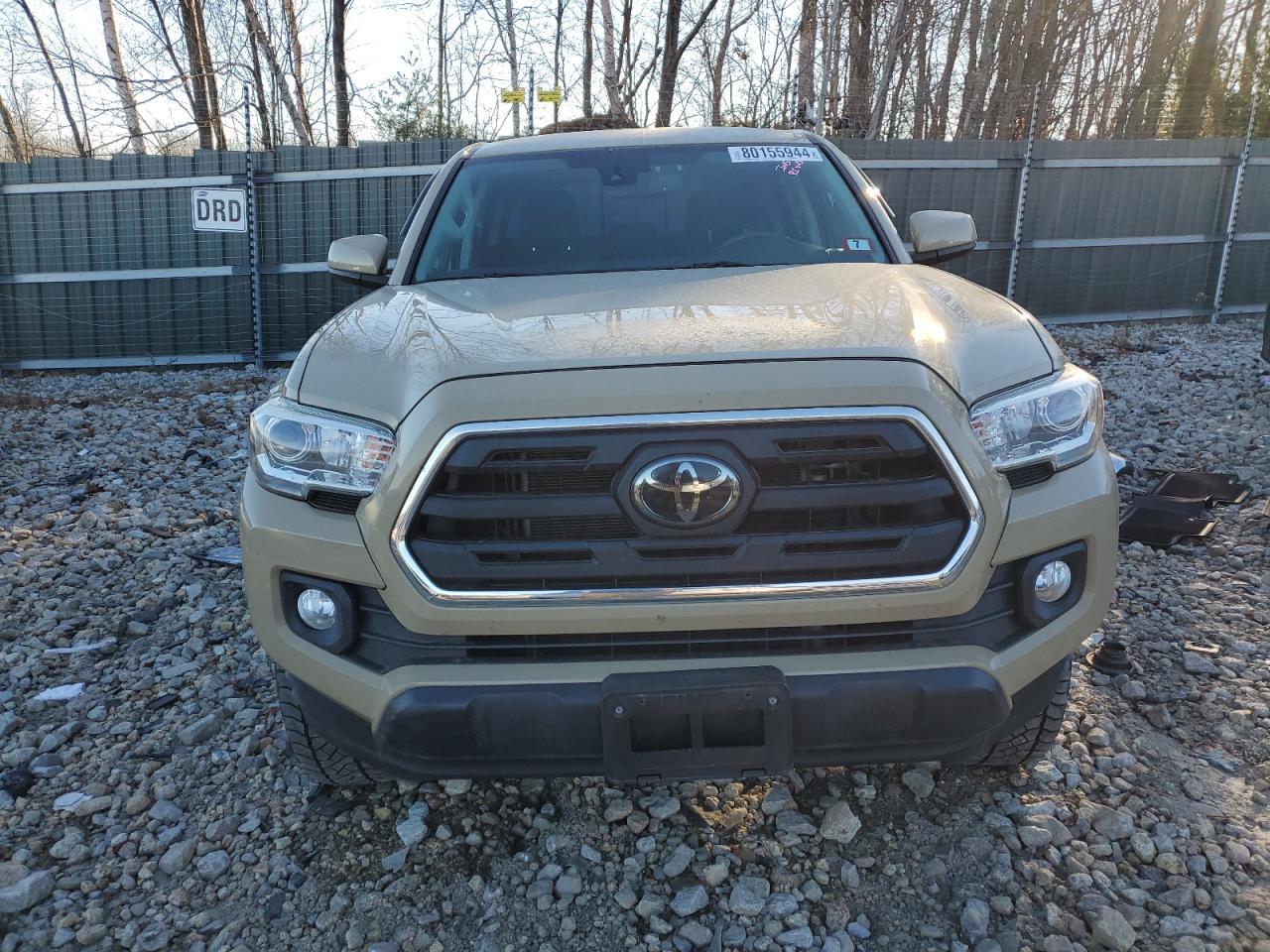 2018 Toyota Tacoma - Image 5