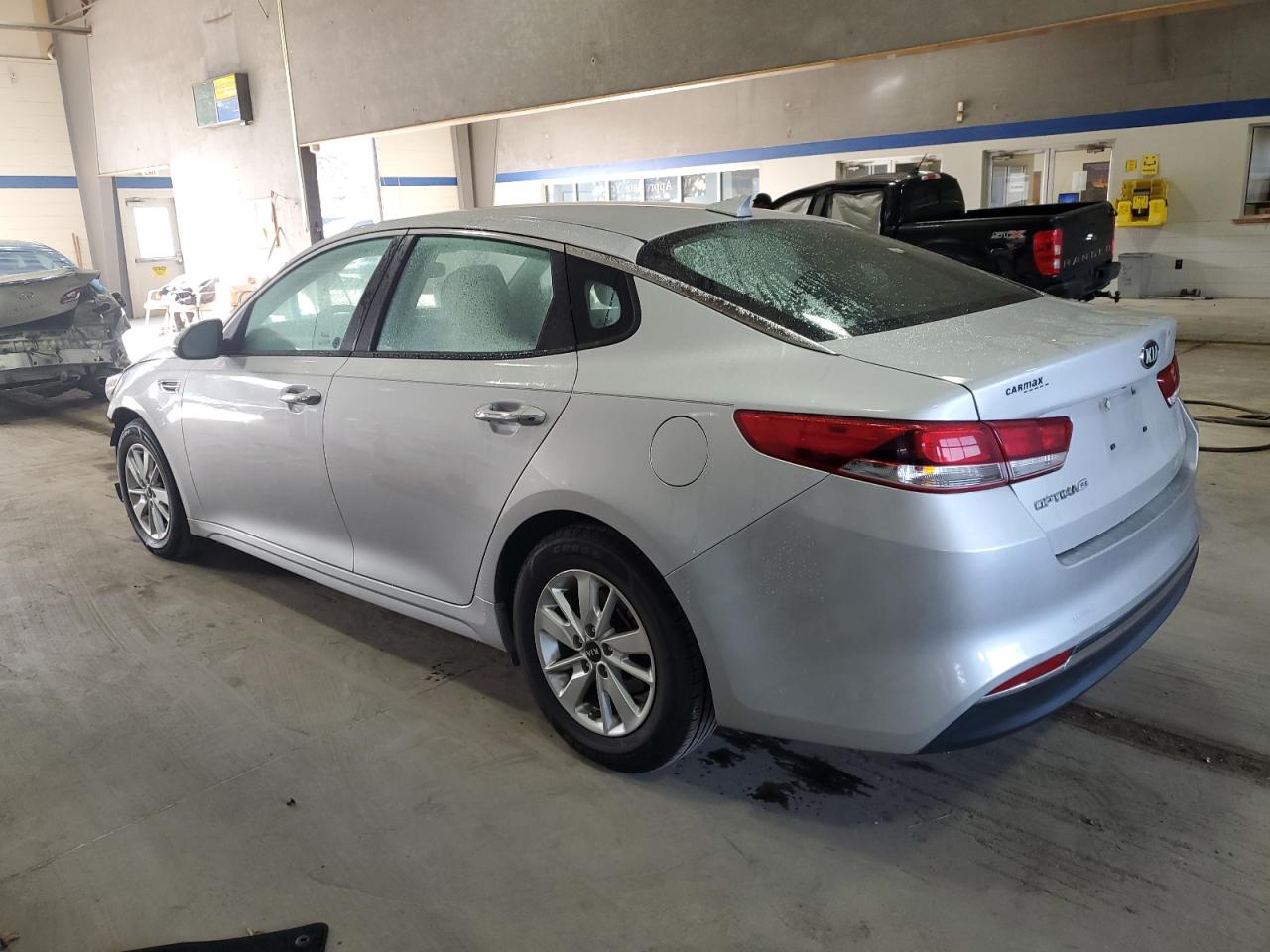 2017 Kia Optima - Image 2