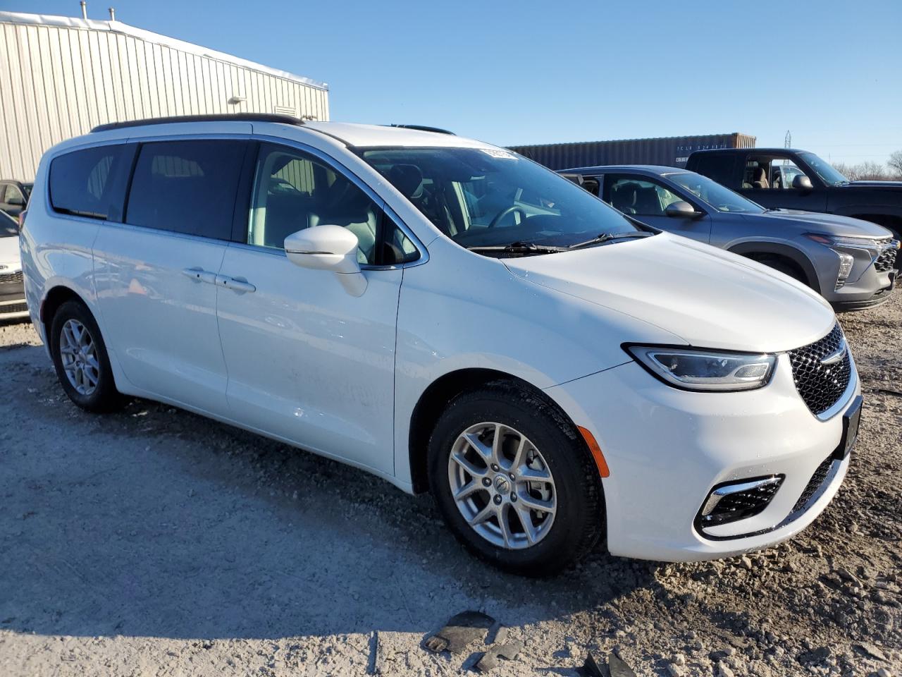 2022 Chrysler Pacifica - Image 4