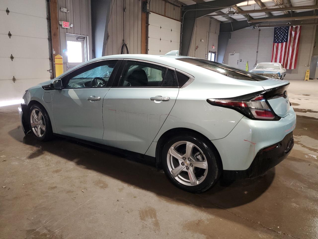 2018 Chevrolet Volt - Image 2