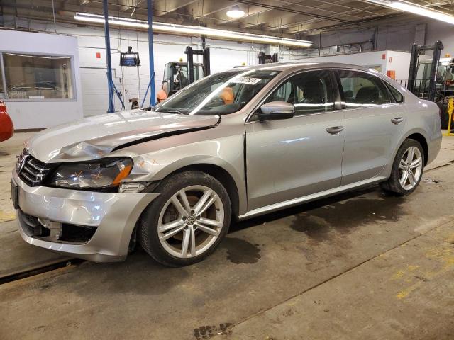  VOLKSWAGEN PASSAT 2014 Gray