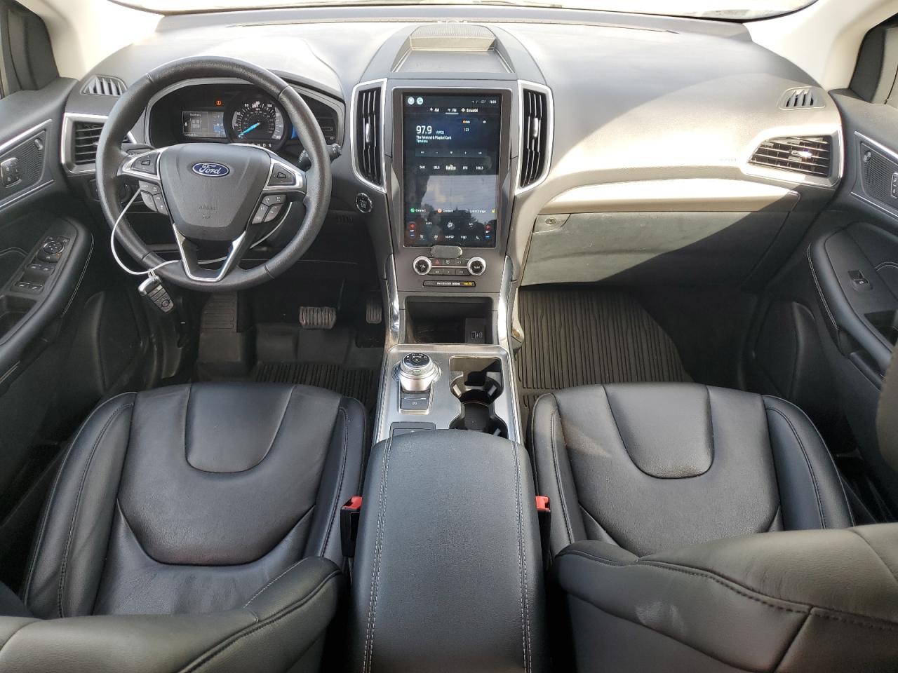 2022 Ford Edge - Image 8