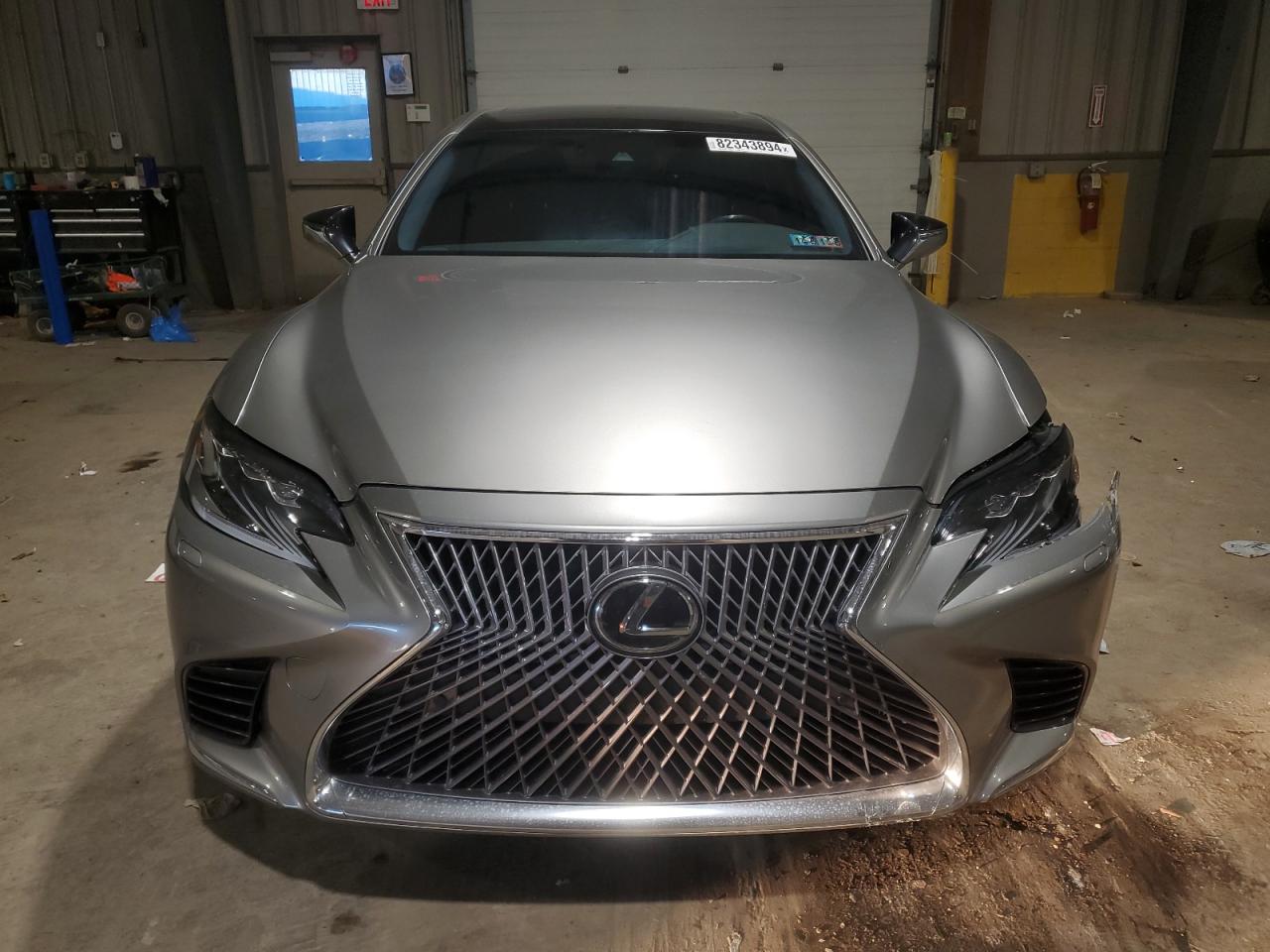 2018 Lexus LS - Image 5