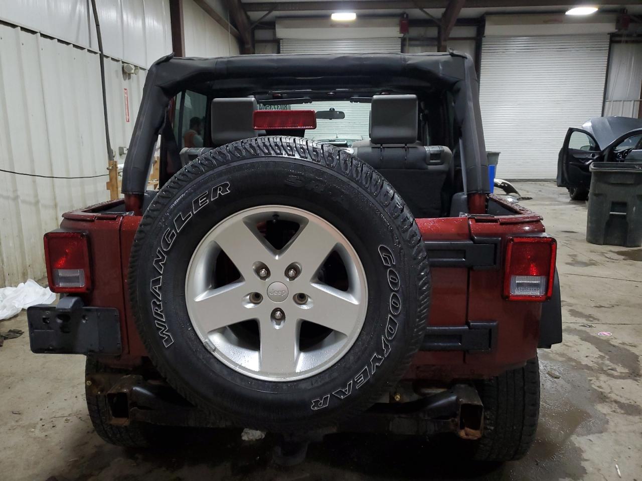 2007 Jeep Wrangler X VIN: 1J4GA39187L157528 Lot: 80373504