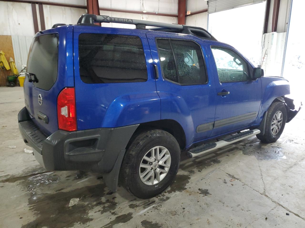 2015 Nissan XTerra - Image 3