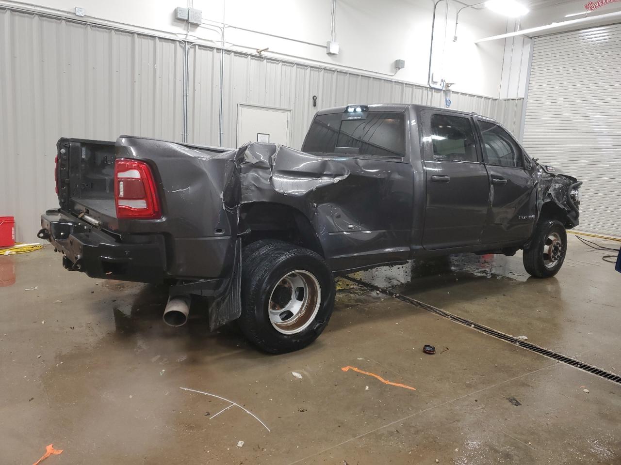 2021 RAM 3500 - Image 3