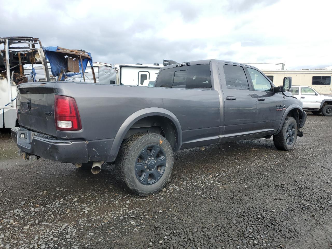 2016 RAM 3500 - Image 3