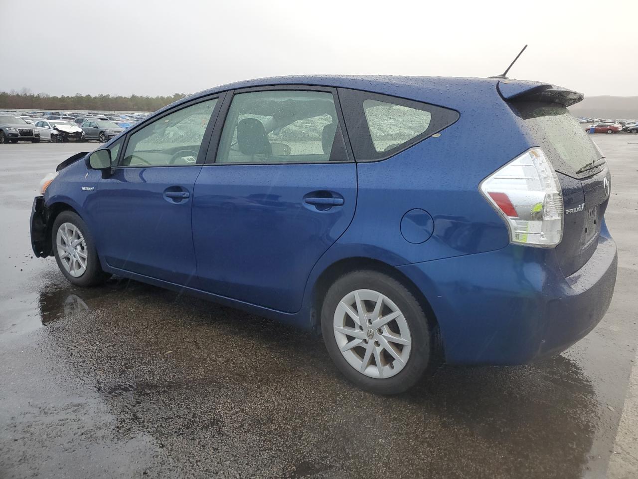 VIN JTDZN3EU7D3281739 2013 TOYOTA PRIUS no.2